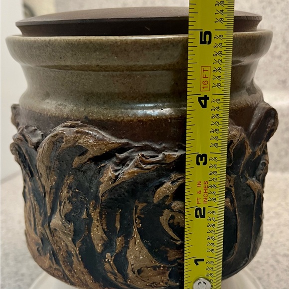 1969 Victoria Littlejohn pottery kitchen canister - Picture 6 of 9